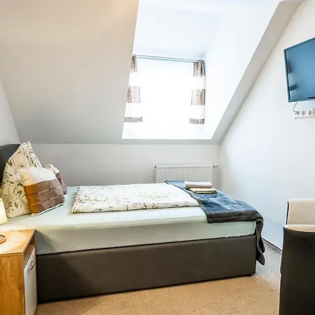 Schlafstube - Bed & Breakfast Zeltweg